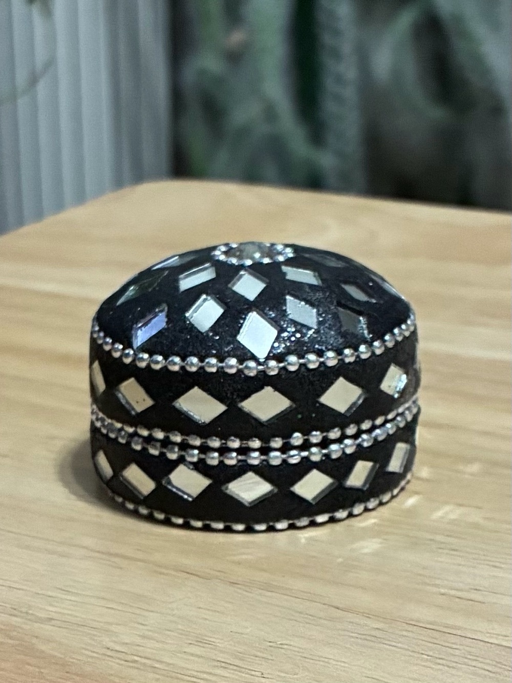 Vintage Style Small Black Decorative Trinket Box with Shisha Mirror Mosaic